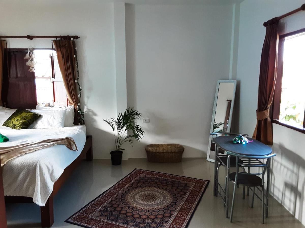 Central Essence Haad Chao Phao Екстер'єр фото