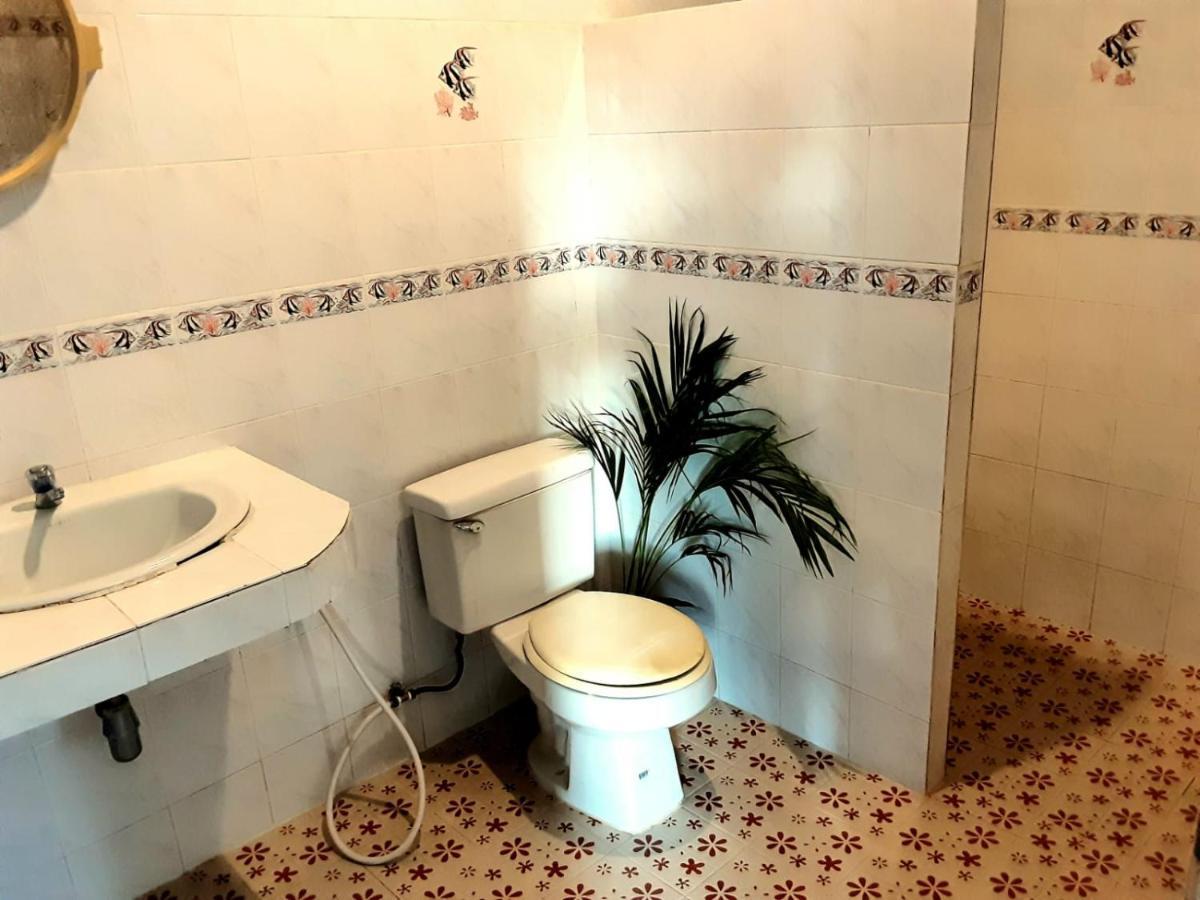 Central Essence Haad Chao Phao Екстер'єр фото